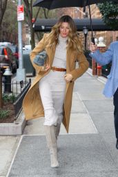 Gisele Bundchen Out in the Big Apple 03/20/2024