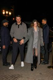 Hailee Steinfeld Out For Dinner in Paris 03/06/2024