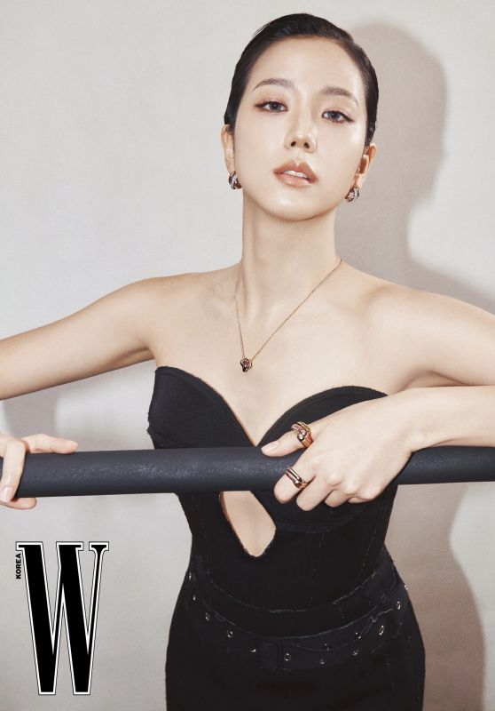 Jisoo - W Magazine Korea April 2024