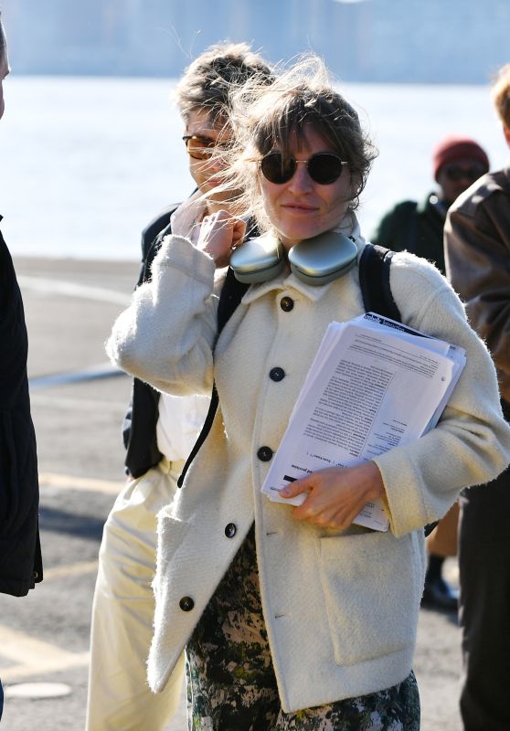 Kate Capshaw at a Heliport in New York 03/16/2024