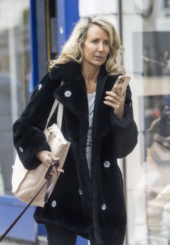 Lady Victoria Hervey on the Kings Road in Chelsea 03/28/2024