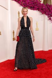 Leslie Bibb at Oscars 2024 Red Carpet