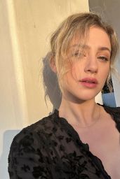 Lili Reinhart 03/26/2024