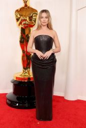 Margot Robbie at Oscars 2024 Red Carpet