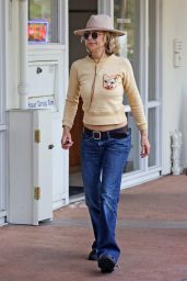 Meg Ryan Running Errands at Vons Near Her Home in Montecito 03/23/2024
