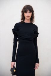 Mica Arganaraz – Simon Jacquemus Medal Photocall in Paris 03/02/2024