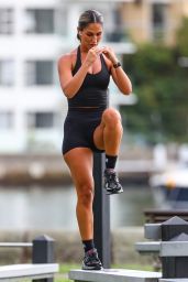 Sara Mesa - Morning Run and Outdoor Gym Workout in Sydney 03/23/2024