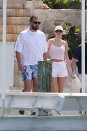 Taylor Swift and Travis Kelce on Romantic Bahamas Getaway 03/20/2024