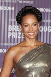 Alicia Keys at Breakthrough Prize Ceremony in Los Angeles 04-13-2024