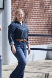 Amy Schumer at "Alpaca" FIlming Set in New York 04-22-2024