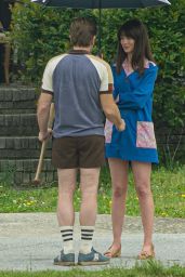 Anne Hathaway at "Flowervale Street" Filming Set in Atlanta 04/04/2024
