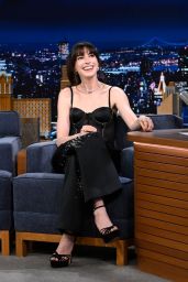 Anne Hathaway - The Tonight Show With Jimmy Fallon 04-29-2024