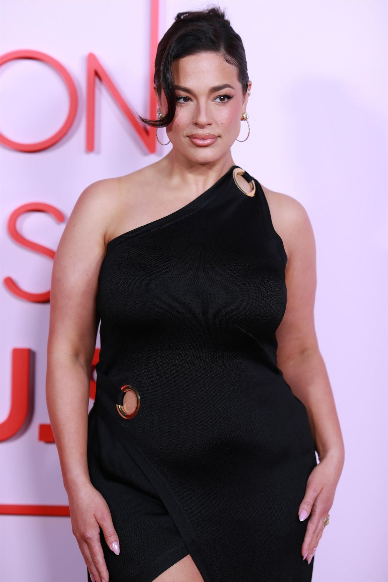 Ashley Graham at the Fashion Trust U.S. Awards 2024 in Beverly Hills ...
