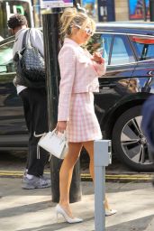 Ashley Roberts Radiates Elegance in Barbie-Inspired Ensemble 04-29-2024