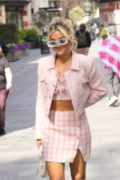 Ashley Roberts Radiates Elegance in Barbie-Inspired Ensemble 04-29-2024