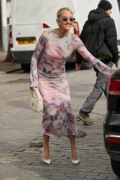 Ashley Roberts Wearing a Fabulous Print Dress in London 04/08/2024