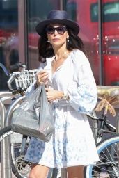Bethenny Frankel on the Beach in Miami 03/31/2024