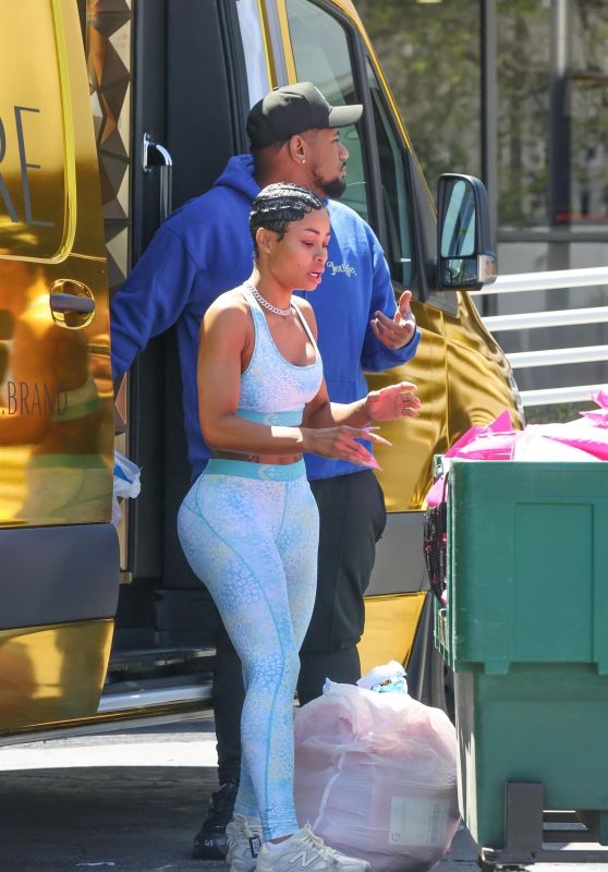 Blac Chyna and Her Boyfriend Derrick Milano Out in Calabasas 04-08-2024