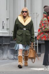 Chloë Sevigny Street Style - New York 04/05/2024