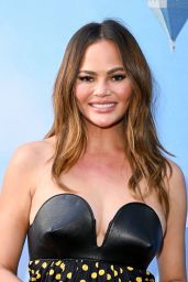 Chrissy Teigen and John Legend Sparkle at "A Man In Full" Screening in Los Angeles 04-24-2024