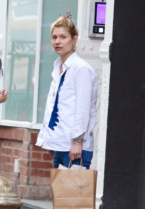 Claire Danes on Her 45th Birthday in New York 04-12-2024