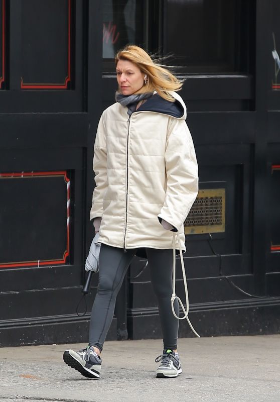 Claire Danes Out in New York 04-17-2024