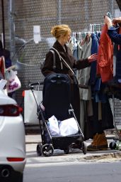 Claire Danes Shops at Street Stands in New York