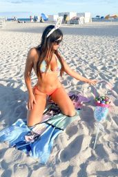 Claudia Romani on the Beach in Miami 03/31/2024
