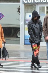 Emily Ratajkowski With Her Parents John and Kathleen in New York 04/03/2024