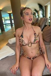 Helen Flanagan in Bikini 04-29-2024