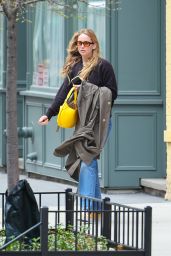 Jennifer Lawrence Out in the West Village in NYC 04-11-2024
