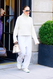 Jennifer Lopez in a White Turtleneck Sweater and White Sweatpants in New York 04-23-2024
