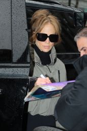 Jennifer Lopez Out in New York 04/01/2024