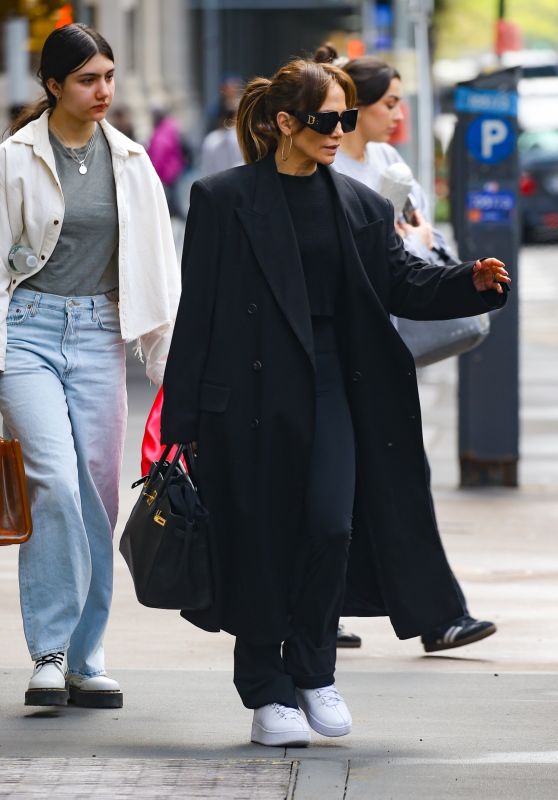 Jennifer Lopez Wearing Gucci Sunglasses and Carrying a Hermes Birkin Bag - New York City 04-20-2024