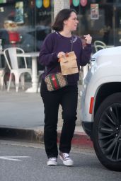 Jennifer Love Hewitt Out in Los Angeles 04-11-2024