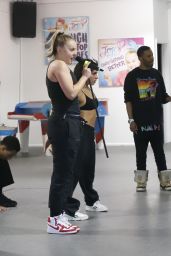 JoJo Siwa Practicing With Her Dancers in Los Angeles 04-08-2024