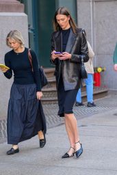 Karlie Kloss Street Style - New York 04-16-2024