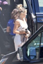 Kate Hudson Arrives on the Set of Untitled "Basketball" Project in LA 04-25-2024