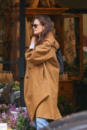 Katie Holmes at a Retail Store in New York 04-18-2024