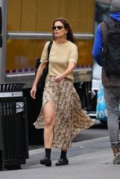 Katie Holmes Out in New York 04-12-2024