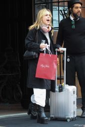 Kiernan Shipka Checks Out of Her Hotel in NYC 04/06/2024
