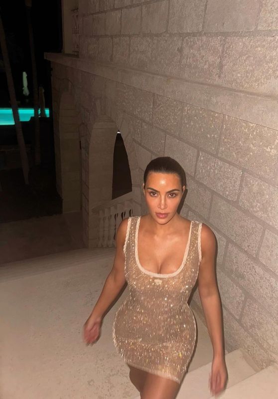 Kim Kardashian 04-16-2024