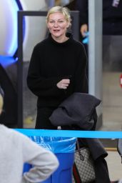 Kirsten Dunst at Burbank Airport 04/07/2024