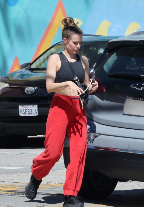 Kristen Bell Out in Los Angeles 04-19-2024