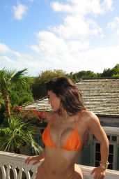 Kylie Jenner - Orange Bikini 04/08/2024
