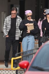 Lisa Rinna and Harry Hamlin With Their Two Daughters, Amelia and Delilah in Malibu 04-22-2024