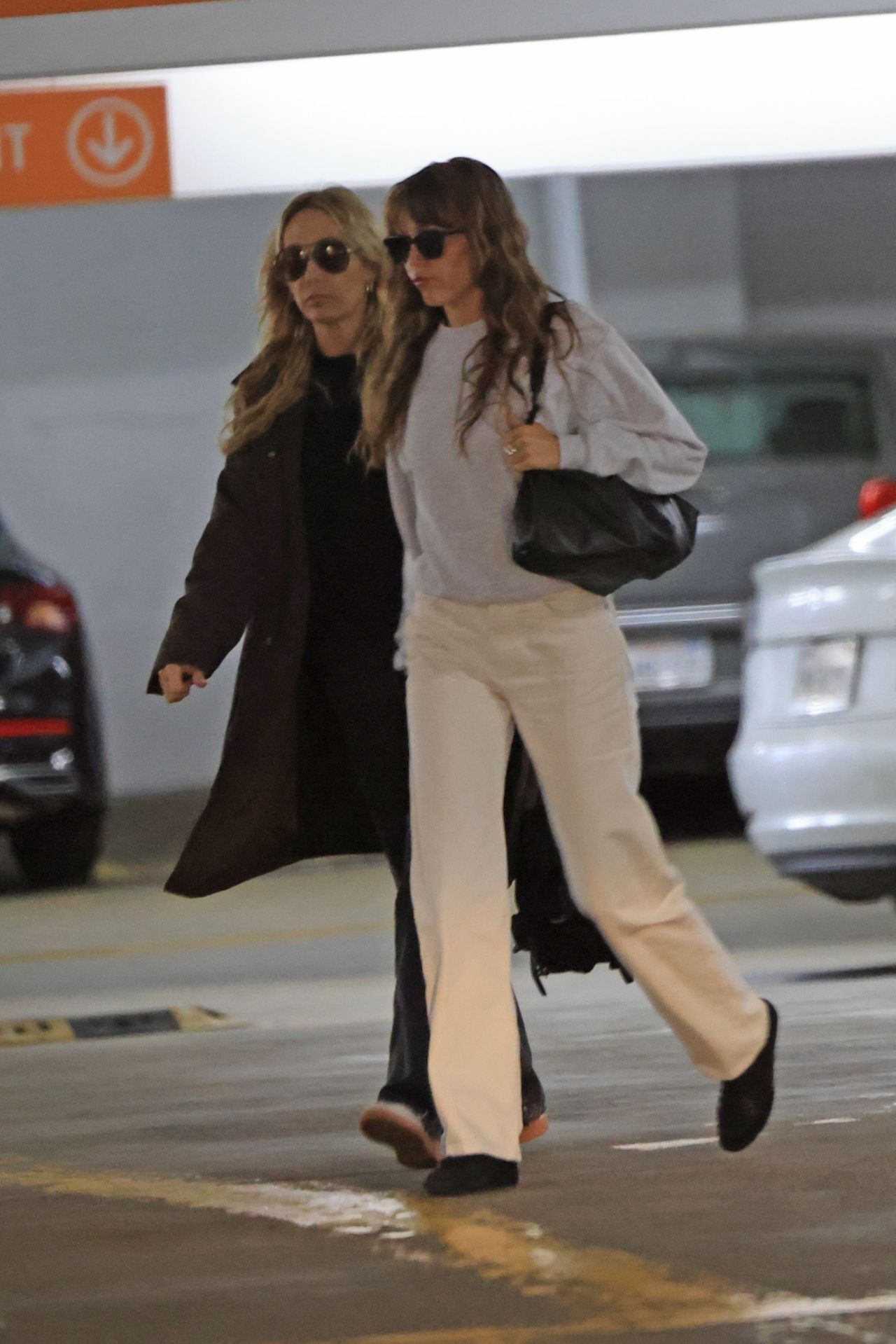 https://celebmafia.com/wp-content/uploads/2024/04/miley-cyrus-and-mom-tish-04-25-2024-1.jpg