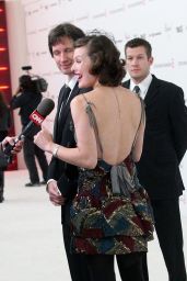 Milla Jovovich Arrives at Elton John AIDS Foundation Oscar Party in West Hollywood 03-07-2010