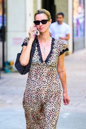 Nicky Hilton Shopping in a New York 04-29-2024