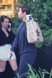 Nicole Murphy Shopping for Groceries at Erewhon 04-29-2024